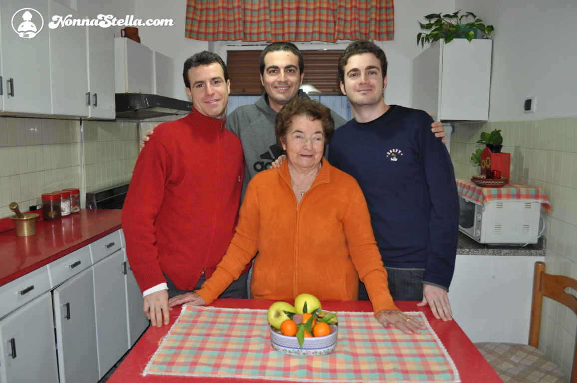 nonna Stella con i nipoti